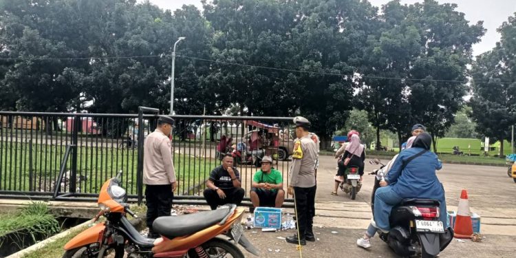 Patroli Siang ke Tempat Publik, Polsek Bungursari Polres Purwakarta Jaga Keamanan Masyarakat