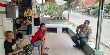 Pelihara Kamtibmas Aman Dan Kondusif Bhabinkamtibmas Sambang Dialogis Dengan Warga Desa Gurudug