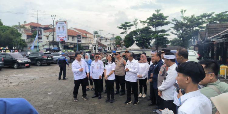 Wakili Kapolres Purwakarta, AKP Ali Murtadho Hadiri Kunjungan Wamen Dukbangga RI Di Kecamatan Plered