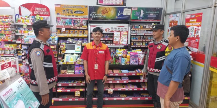 Polsek Cibatu Laksanakan Patroli Dialogis dalam Rangka Ops Pekat Lodaya 2025