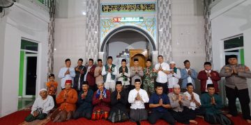Kapolsek Cibatu Sampaikan Himbauan Kamtibmas di Bulan Ramadhan 1446 H Saat Tarawih Keliling
