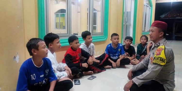 Polsek Cibatu Beri Himbauan, Hindari Kegiatan Yang Mengganggu Kamtibmas
