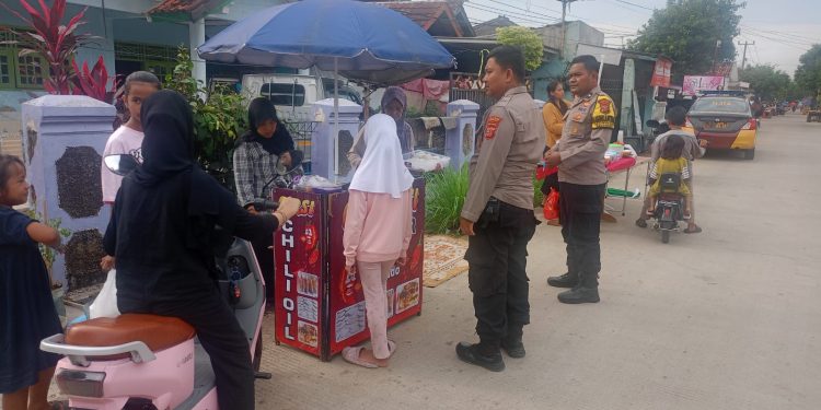 Bhabinkamtibmas Polsek Cibatu Sampaikan Himbauan Stop Balapan Liar, Penggunaan Petasan di Bulan Ramadhan