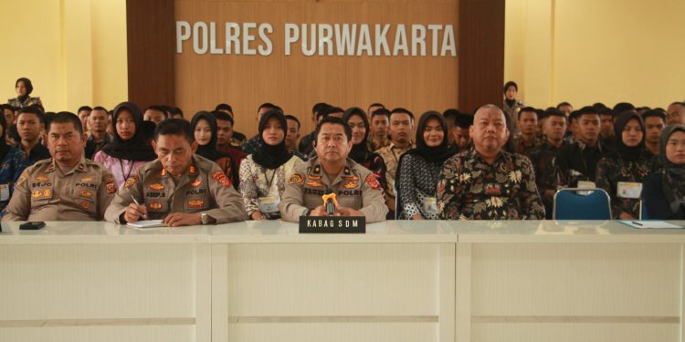 Polres Purwakarta Ikuti Kegiatan Pengambilan Sumpah dan Penandatanganan Pakta Integritas Penerimaan Calon Anggota Polri