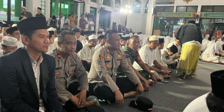 Wakili Kapolres Purwakarta, AKP Randy Freshtiadie Hadiri Kunjungan Kerja Menteri Lingkungan Hidup dan Menteri Agama Republik Indonesia