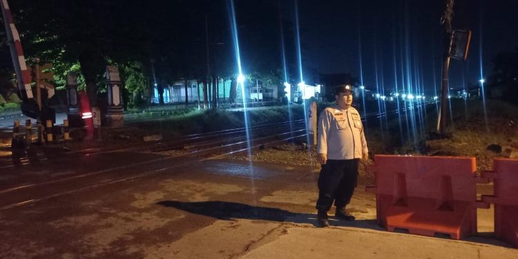 Cegah Perang Sarung, Polsek Purwakarta Kota Intensifkan Patroli