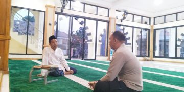 Bhabinkamtibmas Polsek Bungursari Polres Purwakarta Gelar Tadarus Al-Qur’an di Masjid Al Hikmah Desa Ciwangi