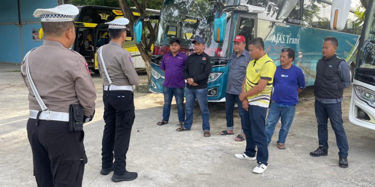 Sat Lantas Polres Purwakarta Sosialisasikan Mudik Aman, Keluarga Nyaman