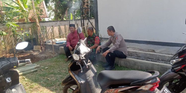 Giat Sinergitas TNI POLRI Polsek Kiarapedes