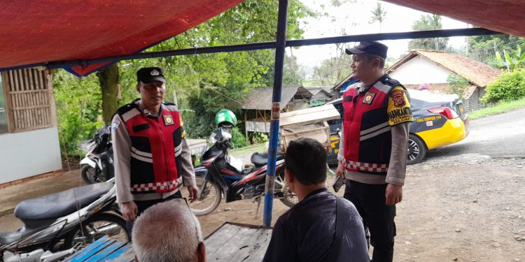 Bhabinkamtibmas dan Babinsa Desa Cipinang Patroli Malam, Cegah Sahur On The Road dan Gangguan Kamtibmas