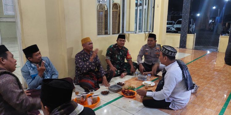 Kapolsek Cibatu Tarling di Masjid Jami Nurul Iman, Sampaikan Himbauan Kamtibmas