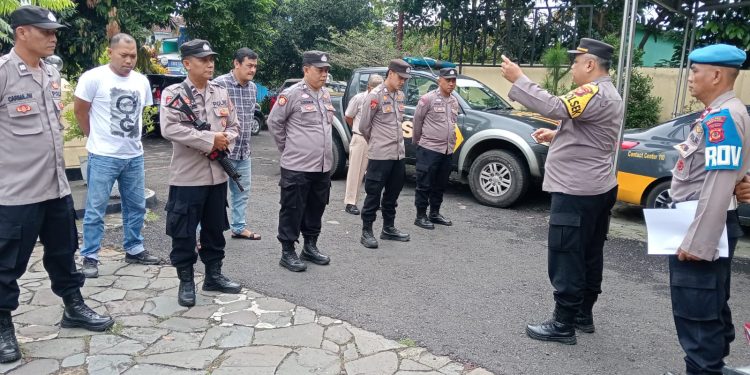 Patroli Himbauan Kamtibmas Di Pertokoan Tokma Oleh Personil Polsek Pasawahan