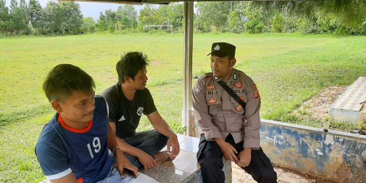 Bhabinkamtibmas Desa Sukadami Sambangi Warga Binaan di Kampung Krajan