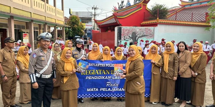 Lewat Police Goes To School, Satlantas Polres Purwakarta Edukasi Pelajar Soal Tertib Lalulintas