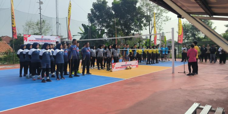Jelang HUT Bhayangkara Ke-79, Polres Purwakarta Gelar Turnamen Voli Eks Polwil