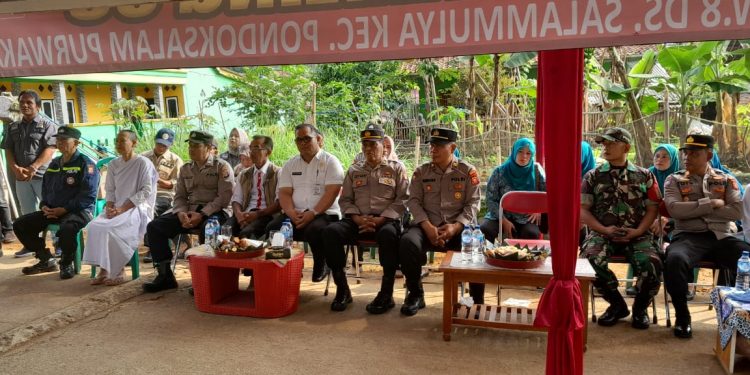 Kapolsek Pasawahan Hadiri Langsung Kegiatan Penilaian Pos Satkamling Di Desa Salam Mulya Kecamatan Pondok Salam