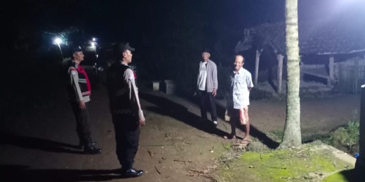 Polsek Cibatu Patroli Malam, Jaga Keamanan Dan Ketertiban Masyarakat