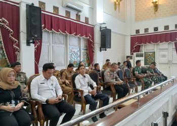Wakili Kapolres Purwakarta, Kompol H. Dr. Iwan Rasiwan Hadiri Rapat Paripurna DPRD.