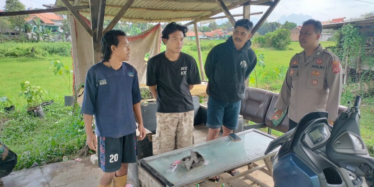 Berperan penting dalam menjaga keamanan wilayah peran serta Bhabinkamtibmas hadir di tengah tengah masyarakat dan himbauan kamtibmas