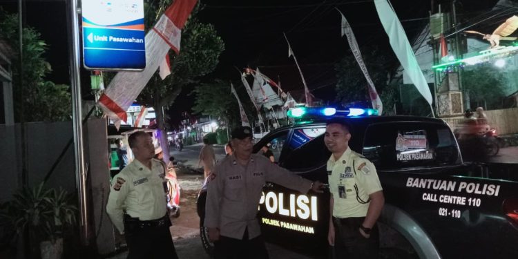 Dini Hari Polsek Pasawahan Patroli “Blue Light Patrol” Sasar Bank BRI Unit Pasawahan