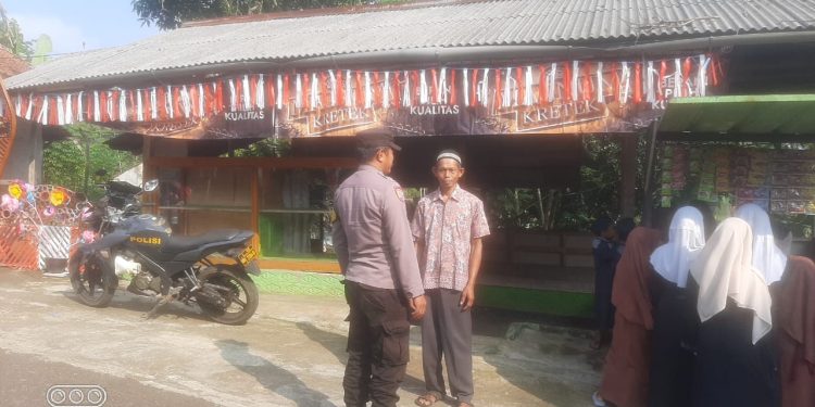 Kegiatan Preemtif Pencegahan Miras Polsek Kiarapedes