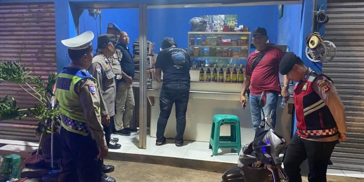 Polres Purwakarta Gelar KRYD Gabungan Polsek Bungursari, Campaka dan Cibatu, Amankan Barang Bukti Miras