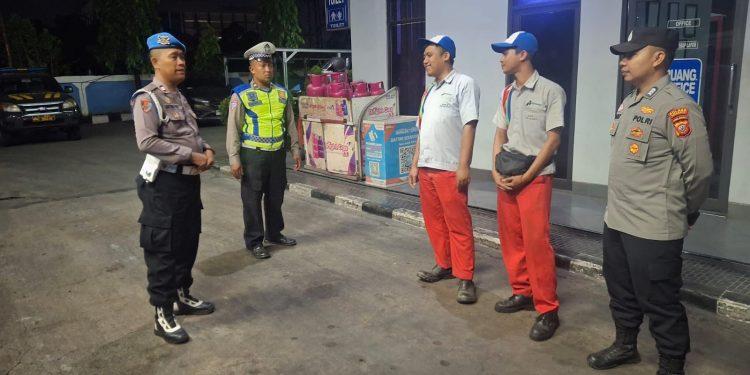 Polsek Bungursari Polres Purwakarta Gelar Patroli Dialogis Malam Hari, Jaga Situasi Tetap Kondusif
