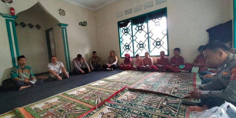 Polsek Bungursari Polres Purwakarta Gelar Pengajian Rutin dan Santunan Anak Yatim
