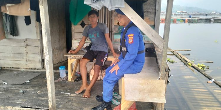 Cegah Aksi Premanisme, Satpolairud Polres Purwakarta Gelar Sambang Masyarakat Pesisir