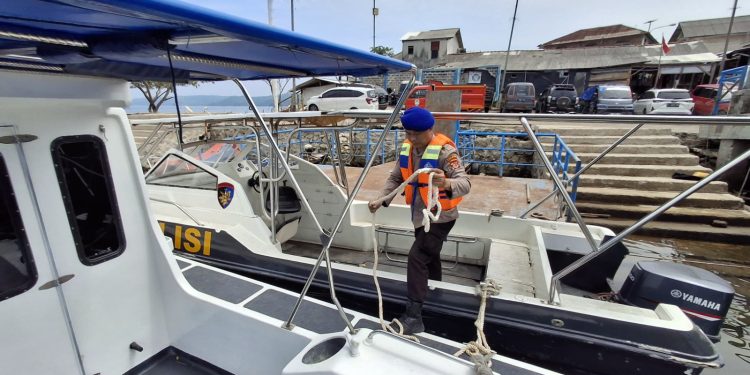 Patroli Perairan Waduk Jatiluhur, Sat Polairud Polres Purwakarta Jaga Kamtibmas