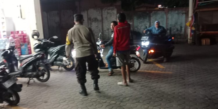 Berikan Rasa Aman Patroli Polsek Pasawahan Menyisir Wilayah Rawan Kamtibmas Dan Sambangi Juru Parkir