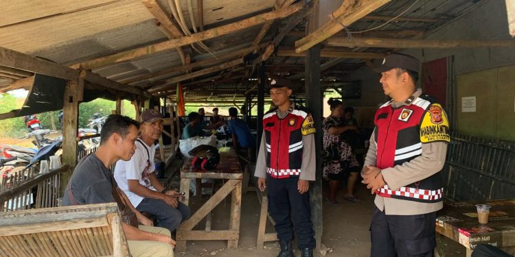 Sambil Patroli KRYD, Polsek Plered Sampaikan Imbauan Bahaya Judi Online