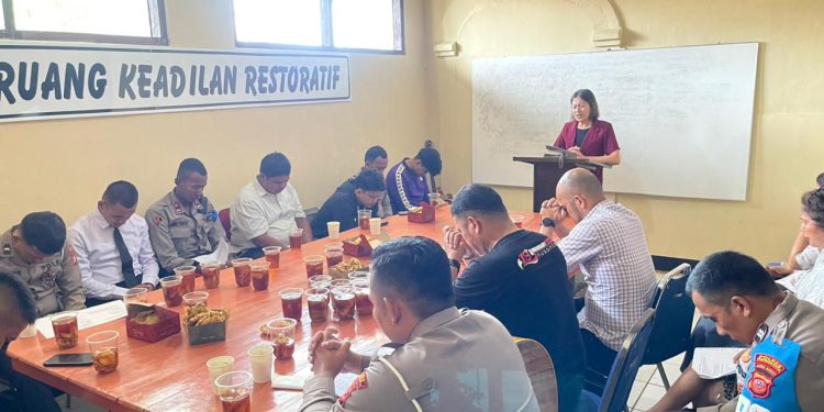 Polres Purwakarta Gelar Binrohtal Untuk Personel Beragama Nasrani