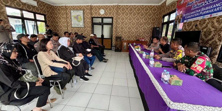 Perkuat Ketahanan Pangan, Polres Purwakarta Dorong Penanaman Jagung di Kecamatan Babakancikao.