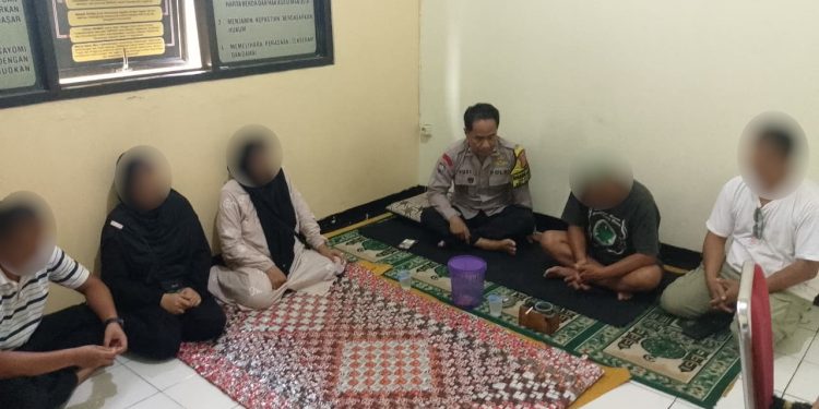 Polsek Jatiluhur Berhasil Damaikan Perselisihan Keluarga, Kapolres: “Ini Wujud Nyata Kehadiran Polri di Tengah Masyarakat”