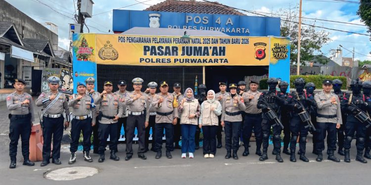 Kapolsek Purwakarta Kota Pimpin Apel Kesiapsiagaan di Pos Pam Pasar Jumat Purwakarta