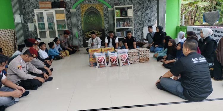 Gelar Baksos, Sat Res Narkoba Polres Purwakarta Wujudkan Polri Yang Humanis