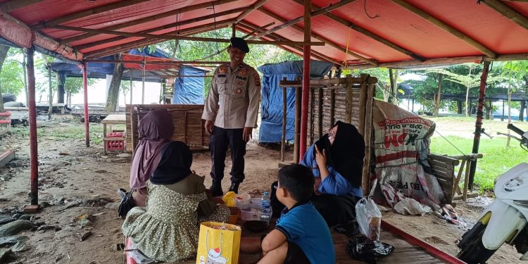 Sat Polairud Polres Purwakarta Sambang Wisatawan, Ciptakan Pesisir Waduk Jatiluhur Aman dan Nyaman