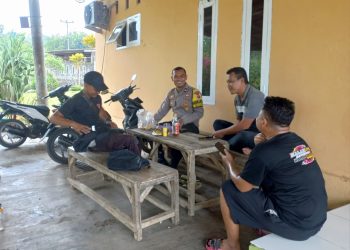 Humanis, Bhabinkamtibmas Desa Cikadu Sambang Warga Jaga Kamtibmas