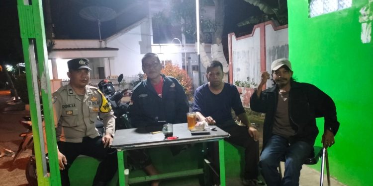 Polsek Bungursari Polres Purwakarta Laksanakan Sambang Malam, Tingkatkan Keamanan Lingkungan Warga