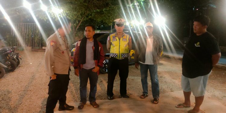 Cegah Gangguan Kamtibmas, Polsek Jatiluhur Laksanakan Patroli Malam