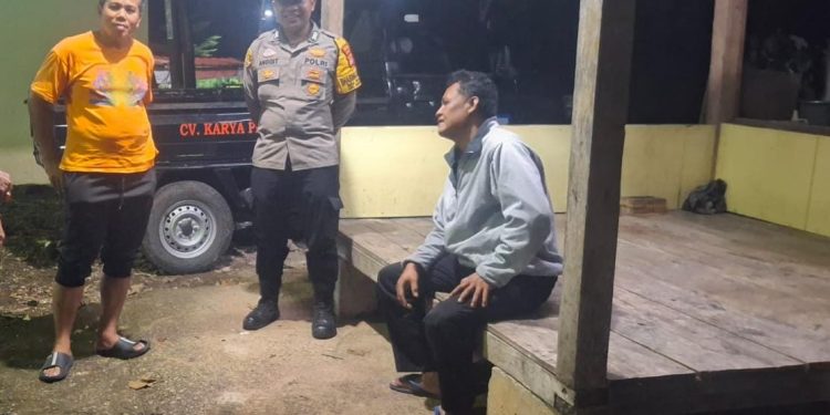 Polsek Bungursari Polres Purwakarta Hadirkan Bhabinkamtibmas Ronda Malam Bersama Warga