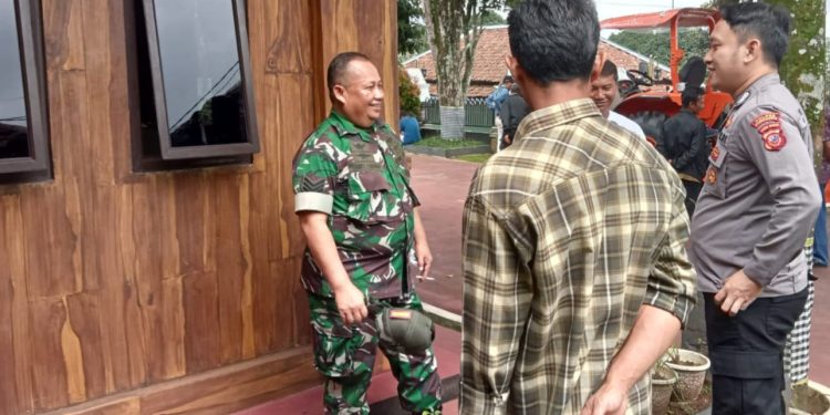 Sinergi TNI–Polri Kiarapedes Imbau Warga Waspada Cuaca Ekstrem dan Antisipasi Pencurian Hewan Ternak