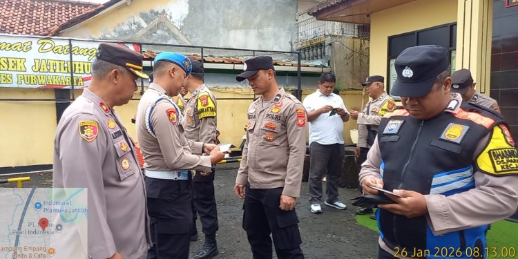 Provos Polsek Jatiluhur Laksanakan Gaktiplin Personel