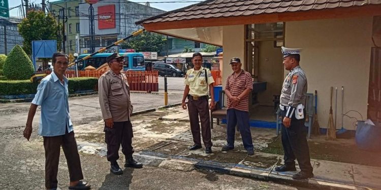 Patroli Siang, Polsek Bungursari Polres Purwakarta Jaga Situasi Kamtibmas Tetap Kondusif