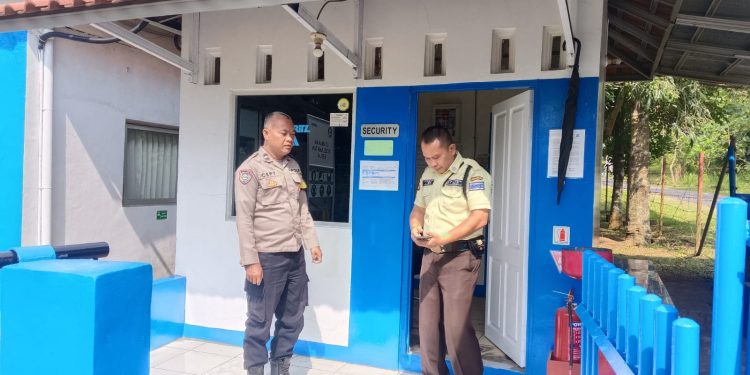 Deteksi Aksi Kejahatan, Polsek Plered Gelar Patroli Dialogis