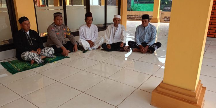 Polsek Plered Jalin Silaturahmi Dengan Tokoh Agama Wujudkan Sinergitas Ulama Dan Umaro