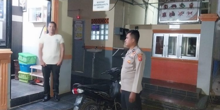 Personil Polsek Darangdan Laksanakan Patroli Dialogis ke PT Japfa di Desa Sadarkarya