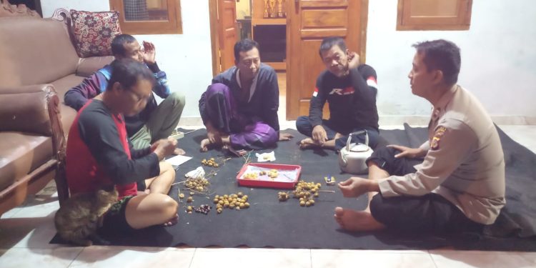 Bhabinkamtibmas Desa Salem Polsek Pasawahan Tegaskan Komitmen Jaga Kamtibmas