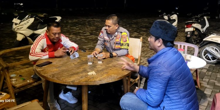Sambang Malam Polsek Bungursari Pererat Kedekatan dengan Warga, Jaga Situasi Tetap Aman